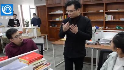 social-media-star-chinese-sign-language-lawyer-tang-shuai-help-deaf-community